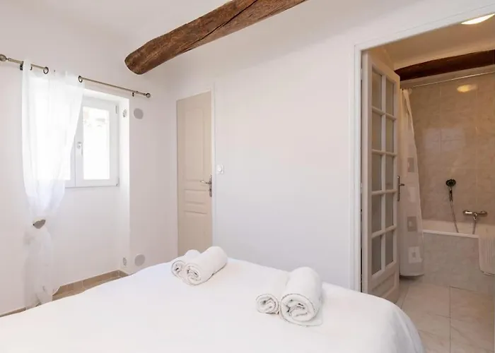 La Paia - Brand New Flat 3 Guests Old Town 5 Min. From